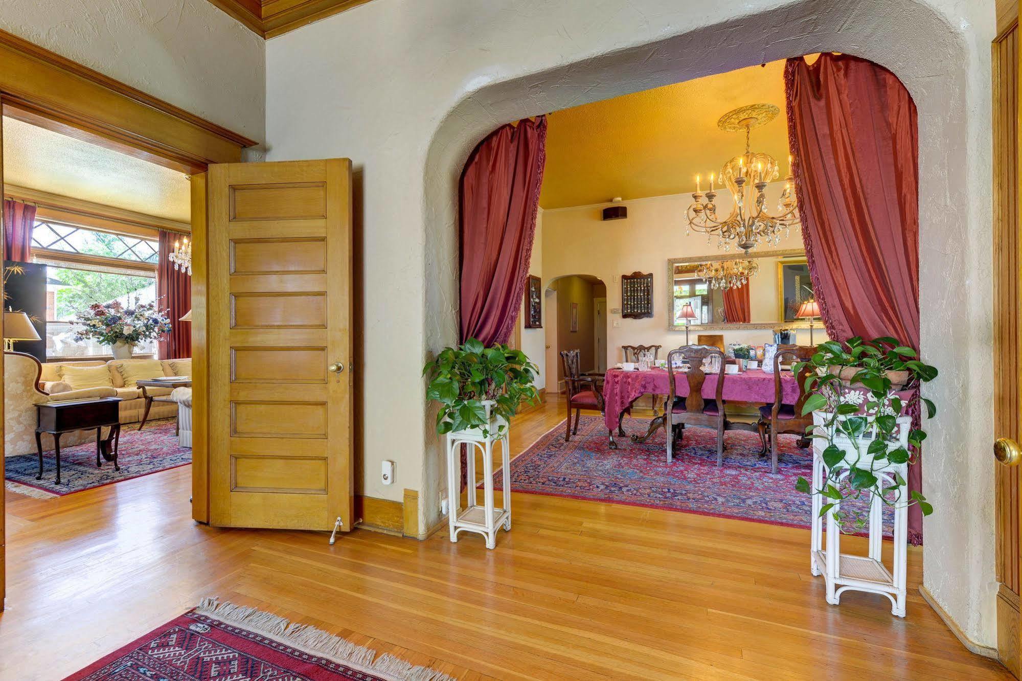 The St. Mary'S Inn, Bed And Breakfast 科罗拉多斯普林斯 外观 照片